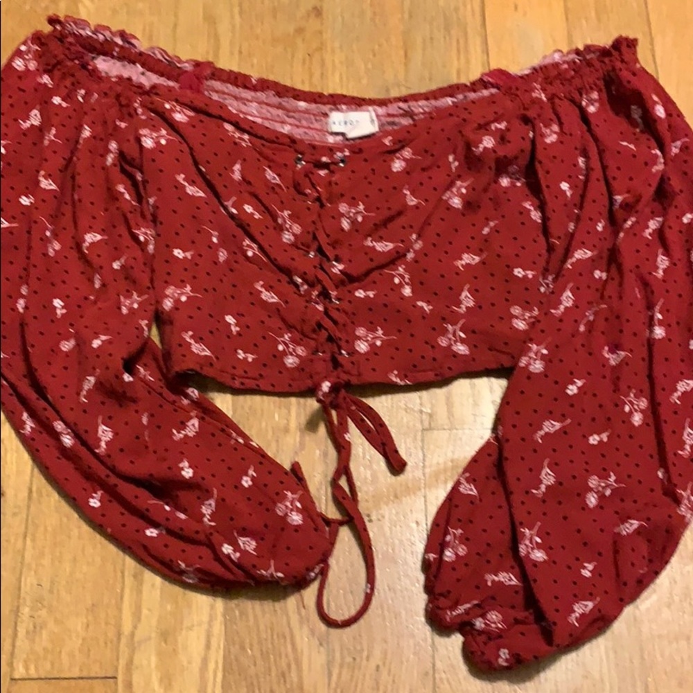 dark red cropped shirt